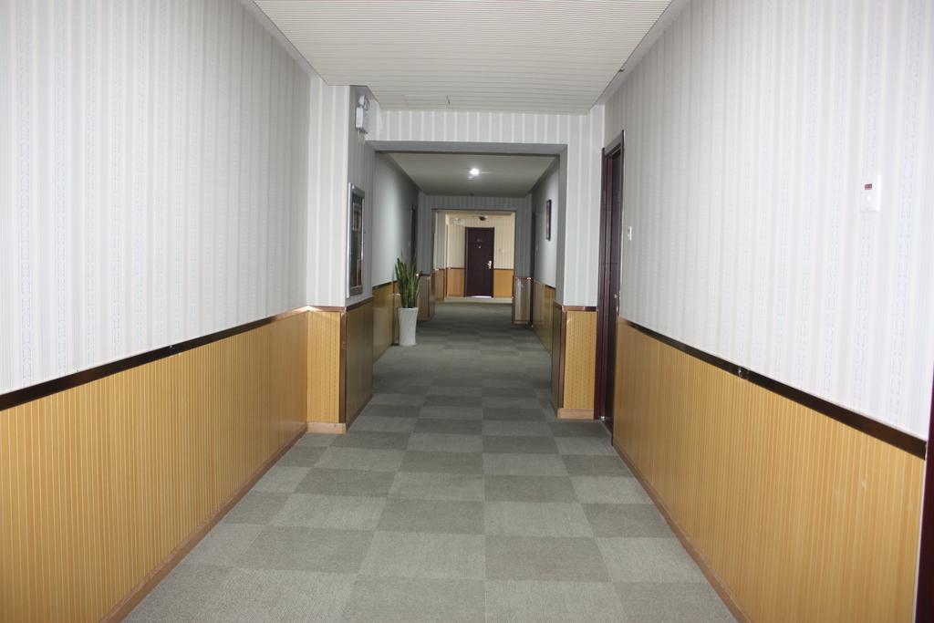 Qingdao Hongyun Jiahe Business Hotel Exterior foto